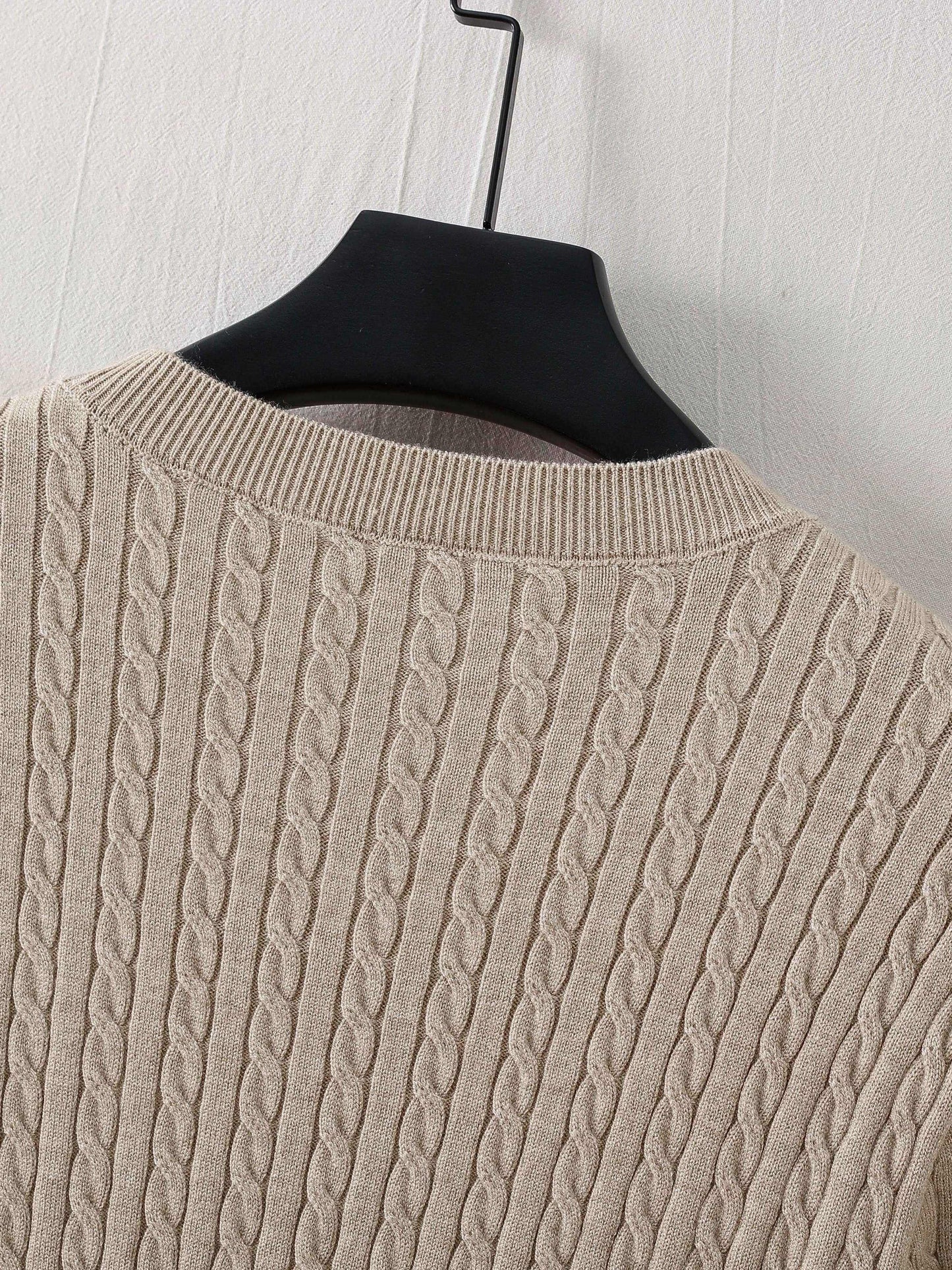 Cozy Autumn Winter Ribbed Crew Neck Long Sleeve Knit Sweater - Soft, Chic, and Trendy for Casual Daily Wear, Classic Style, Versatile, and Timeless - Perfect for Outdoor Activities, Office, or Date Night