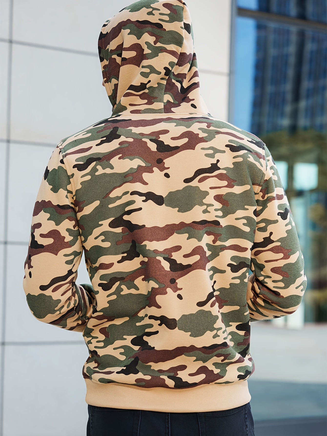 Mens Camo Thermal Hoodie - Loose Fit Pullover Sweatshirt with Fleece Lining - Stylish Winter Warmth for Outdoor Adventures