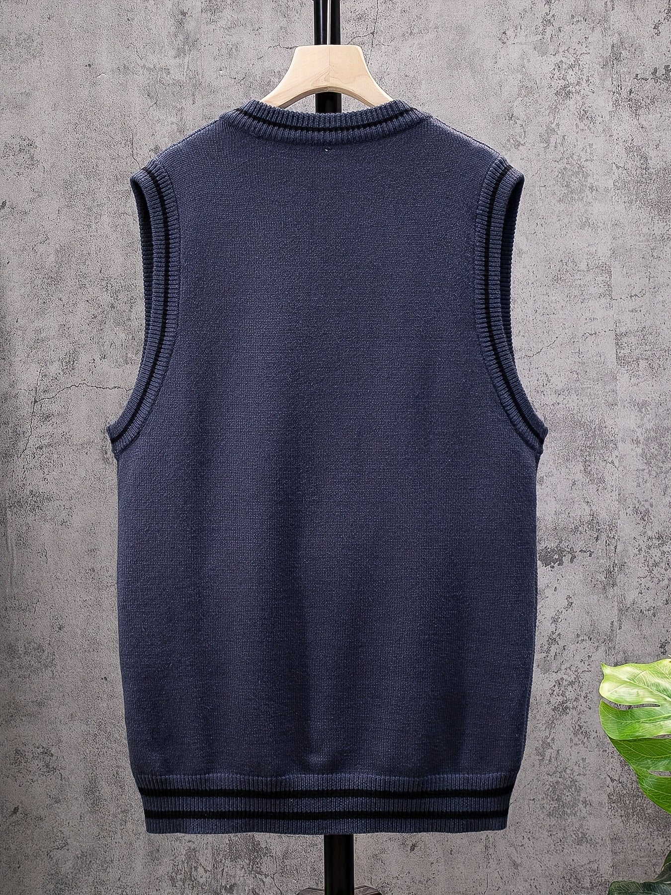 Casual Sleeveless V-Neck Sweaters, Men's Cable Knit Vest