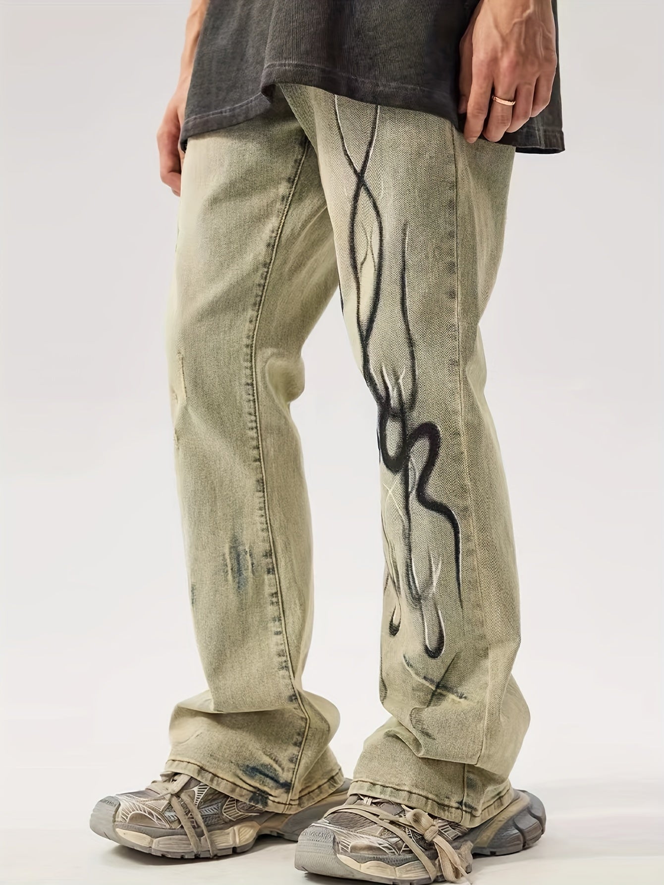 Men's Street Style Flame-Print Distressed Denim Jeans - Machine And Dry Cleanable, All-Season Wear