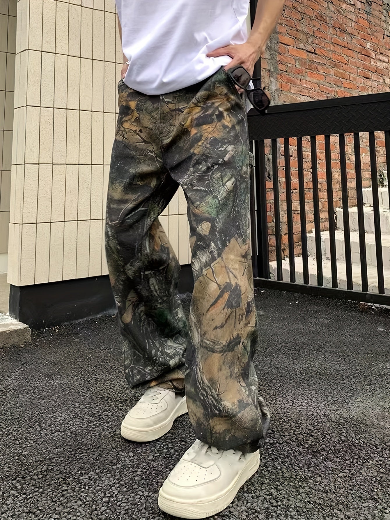 Men's Camouflage Print Straight Leg Jeans, Men's Street Style Comfy Denim Pants, The Print Not Fixed