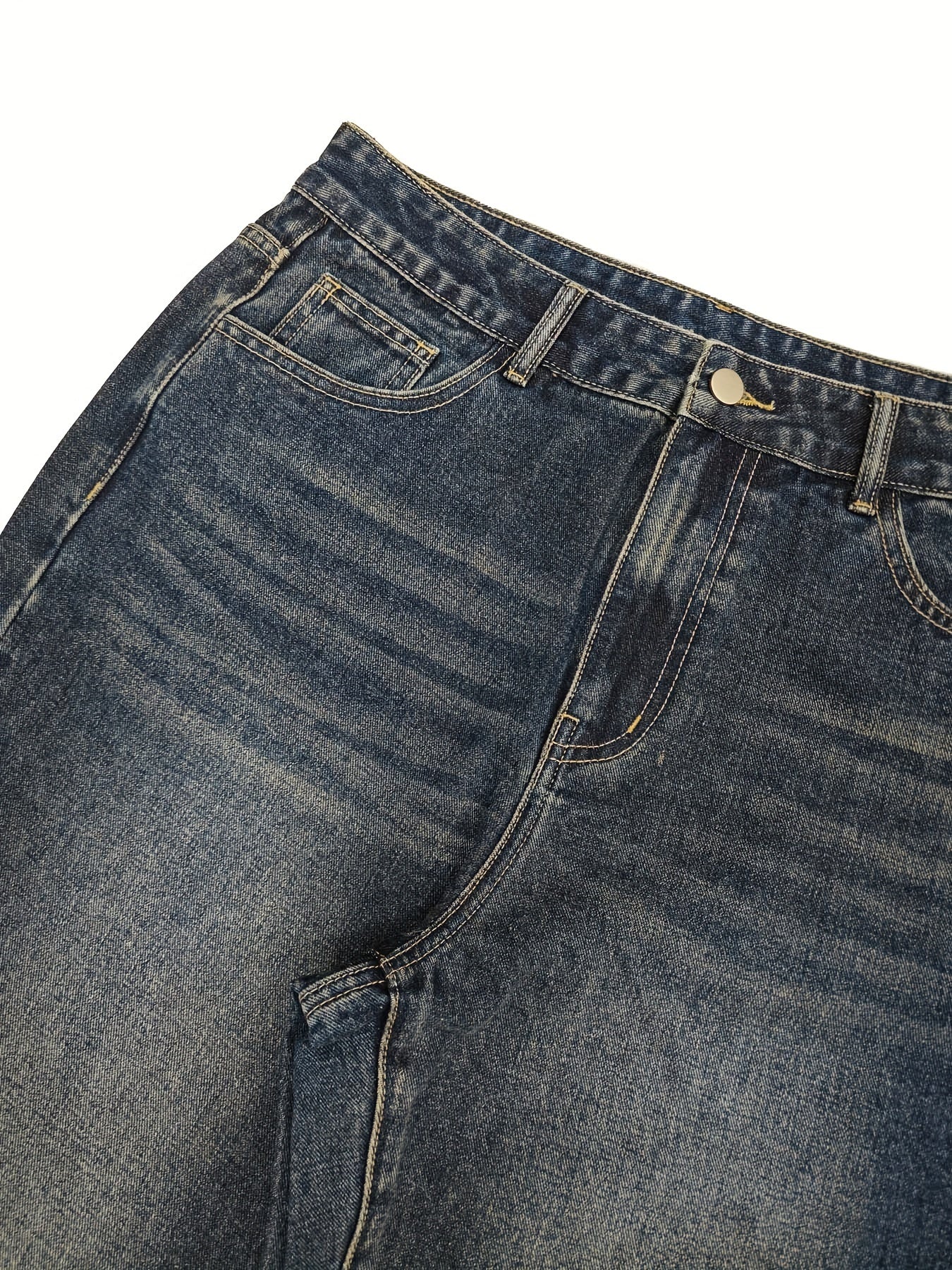 Stylish Men's Relaxed-Fit Jeans with Distressed Detailing – Comfortable Denim for Everyday Wear