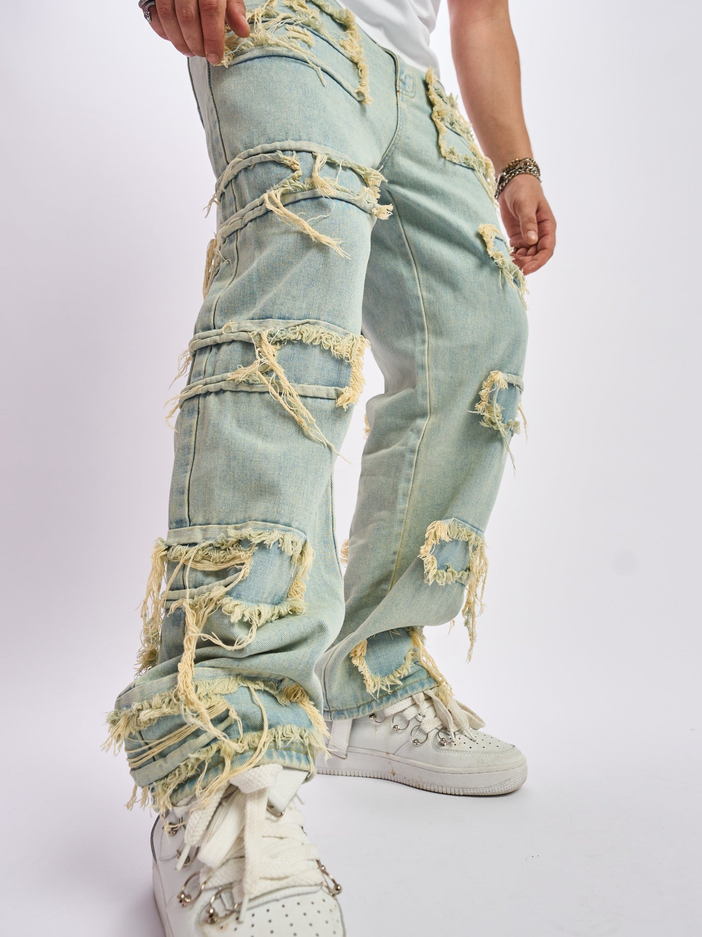 Mens Fashion-Forward Cotton Blend Jeans with Wide-Leg Cut and Frayed Detailing – Versatile for Casual Wear