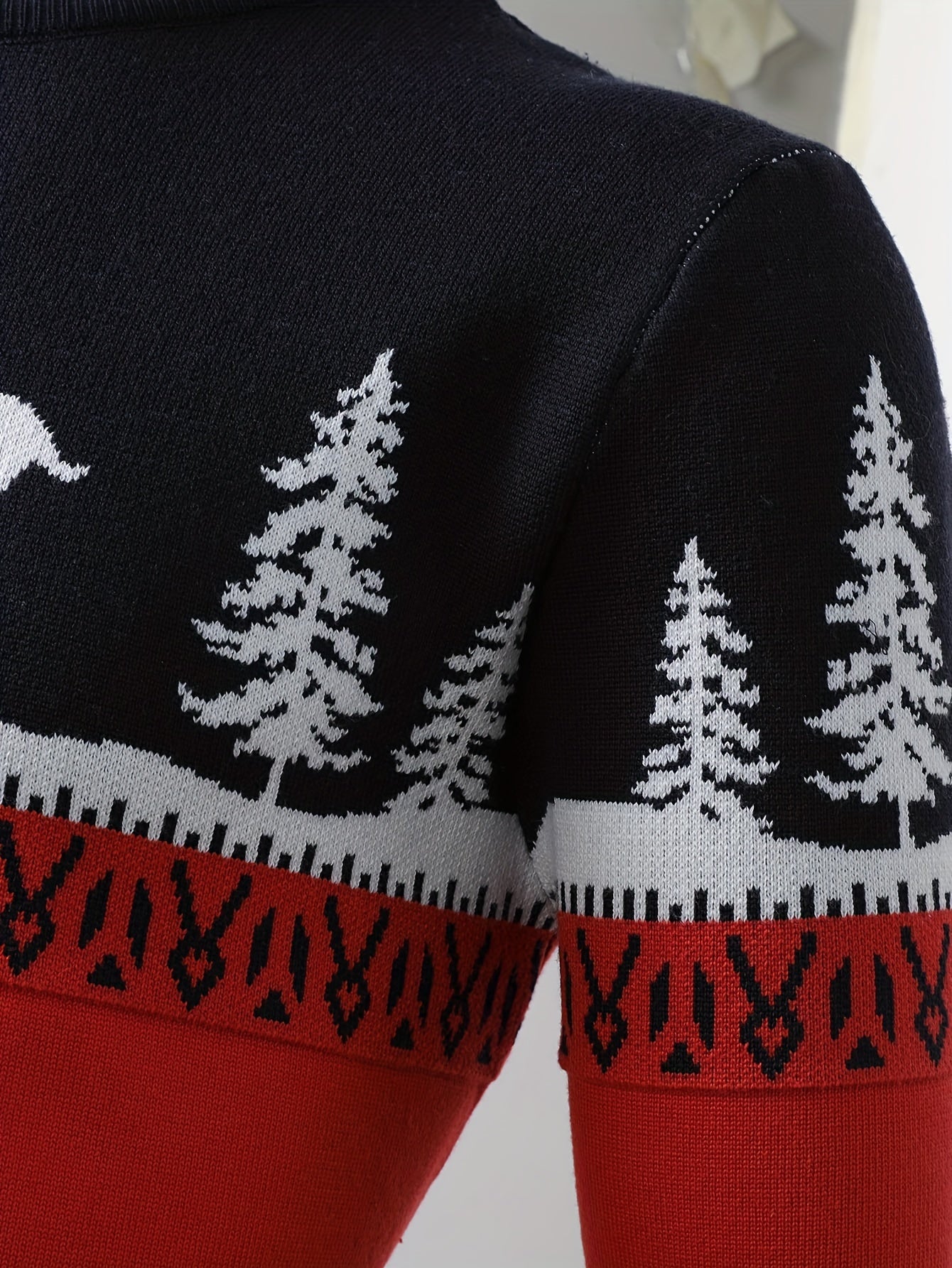 Men's Festive Christmas Reindeer Crew Neck Sweater - Cozy Polyester Blend, Perfect for Holiday Parties & Gifts