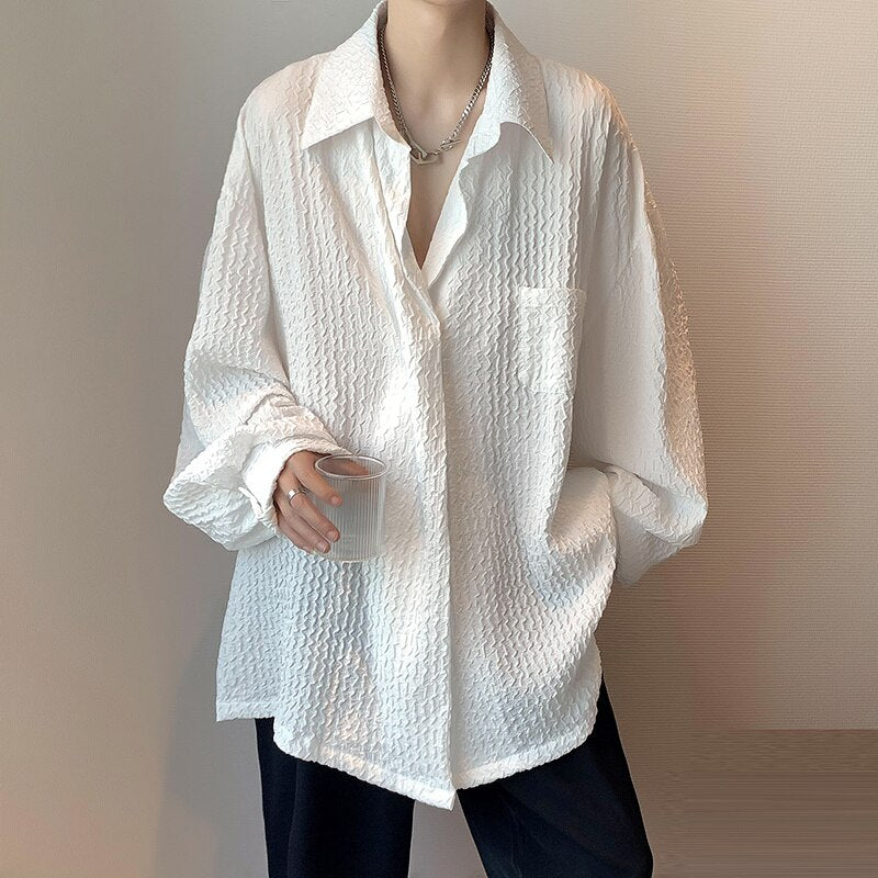 Spring Pleated Shirts Men Fashion Society Mens Dress Shirts Korean Loose Long Sleeve Shirts Mens White Casual Shirts M-2XL