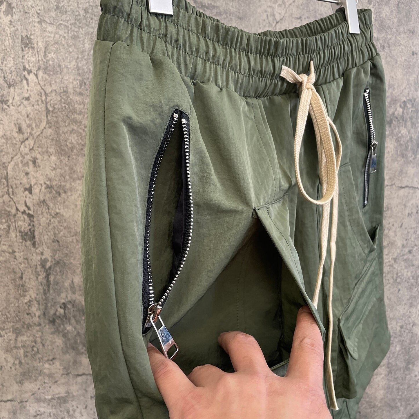 Summer Oversized Zipper Multi-pocket Functional Cargo Shorts High Street Fashionable Five-point Men's Overalls Straight Baggy