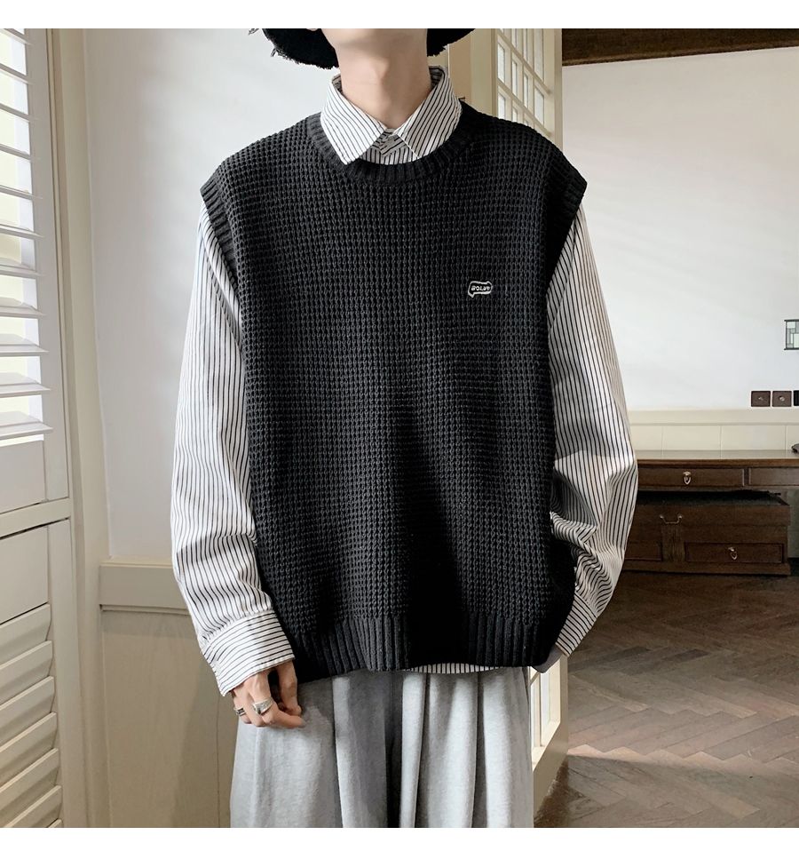 Spring Autumn Fashion Solid Casual Pullover Tess Vest Men Loose Knitted Top Sweater Gentle Students College Style Soft Sleeveles