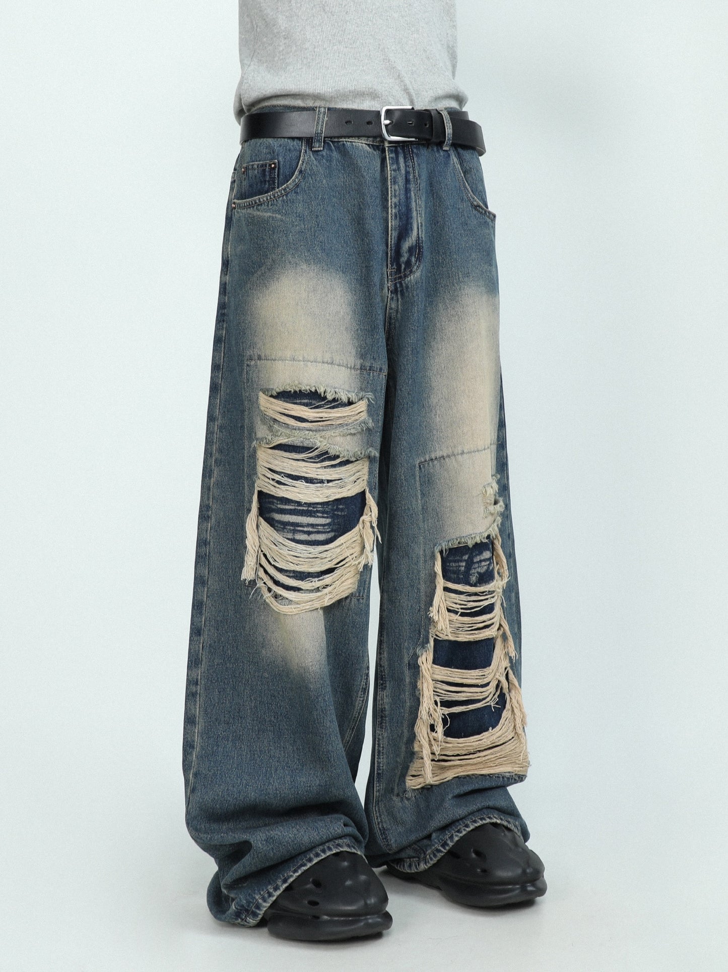 2023 American High end Perforated Denim Pants for Men's Design Sense Small and Loose Wide Leg Straight Leg Pants hiphop