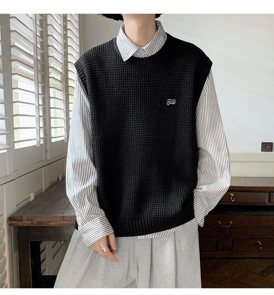 Spring Autumn Fashion Solid Casual Pullover Tess Vest Men Loose Knitted Top Sweater Gentle Students College Style Soft Sleeveles