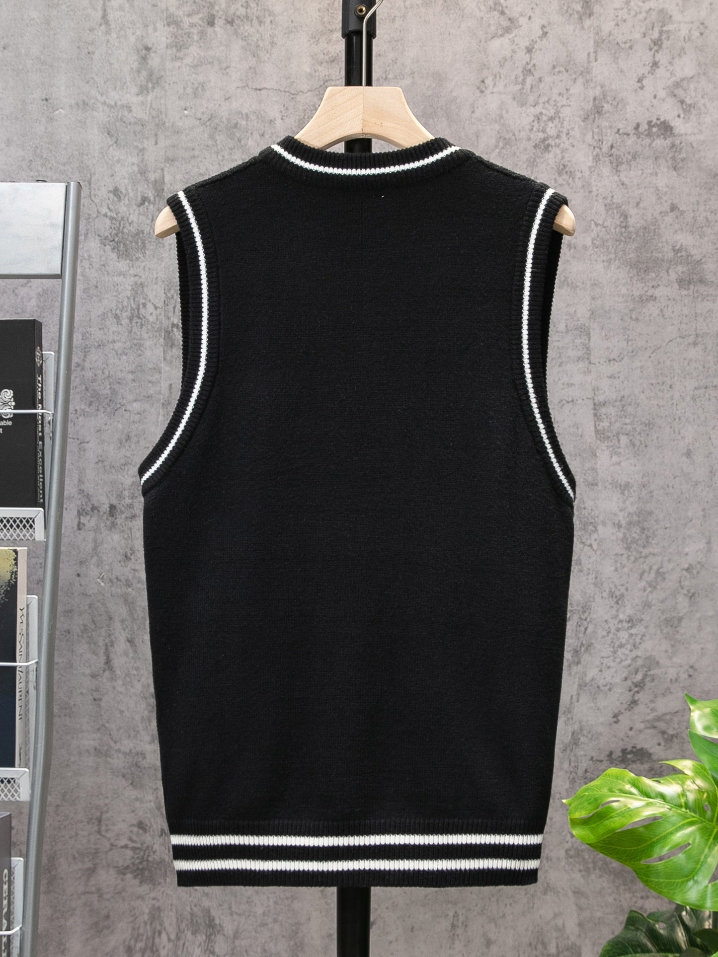 Casual Sleeveless V-Neck Sweaters, Men's Cable Knit Vest