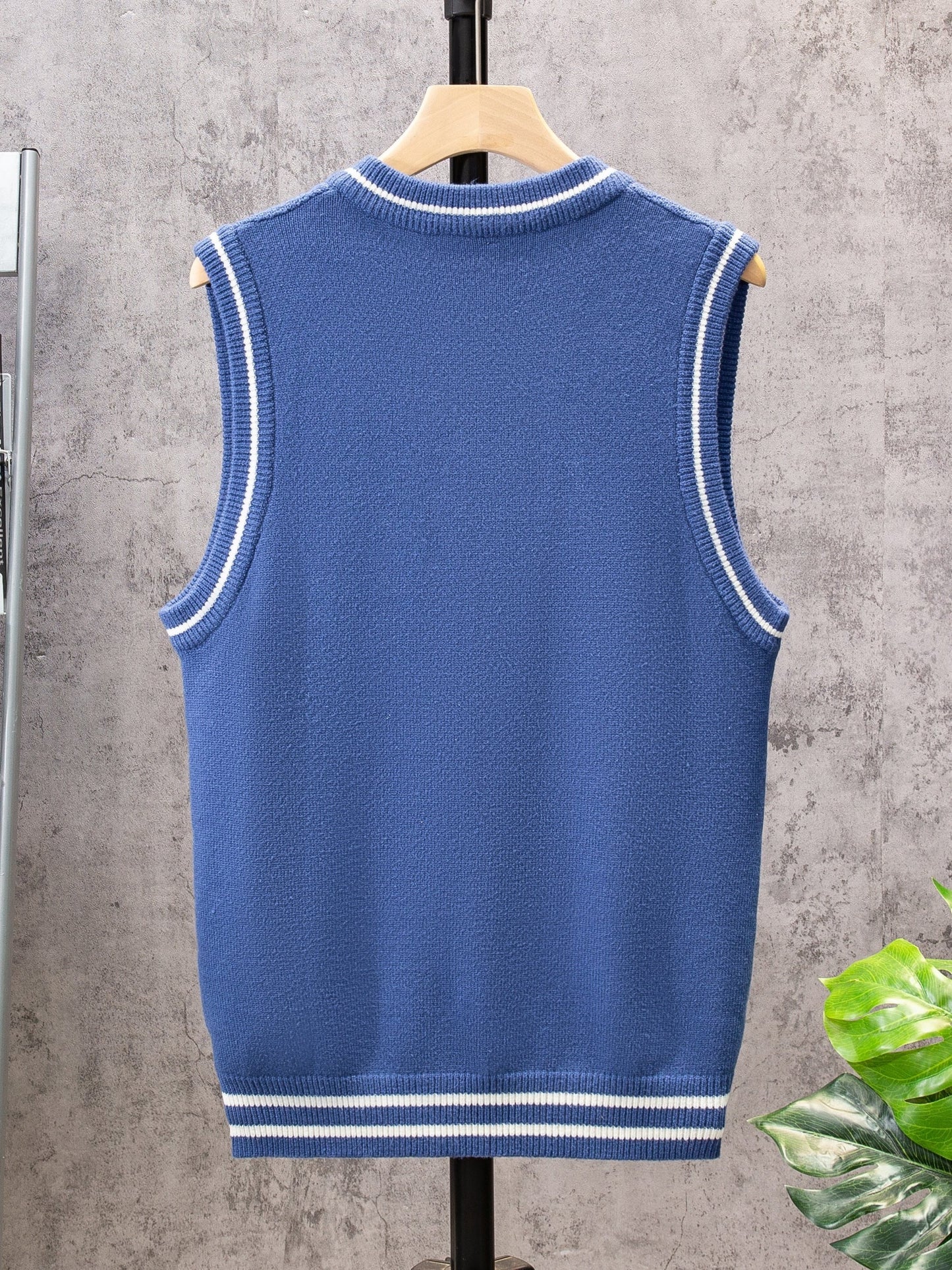 Casual Sleeveless V-Neck Sweaters, Men's Cable Knit Vest