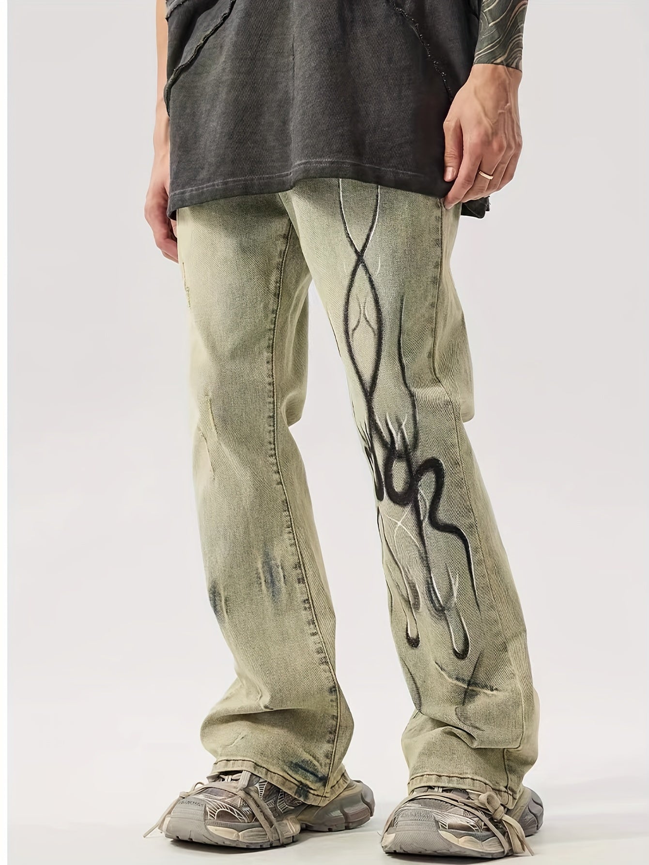 Men's Street Style Flame-Print Distressed Denim Jeans - Machine And Dry Cleanable, All-Season Wear