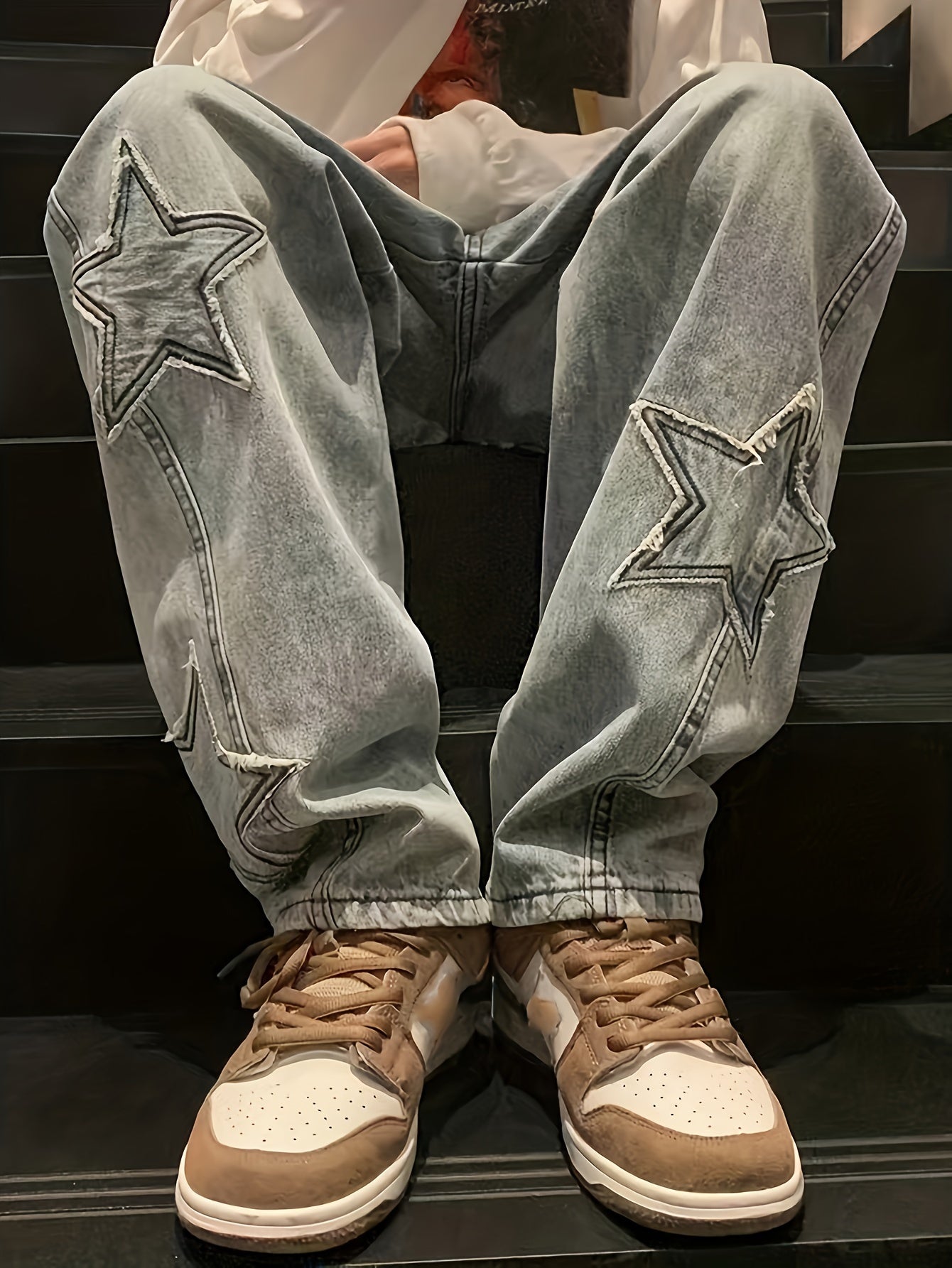 Mens Stylish Loose Denim Pants with Eye-Catching Star Embellishments - Comfortable Streetwear for Everyday Fashion