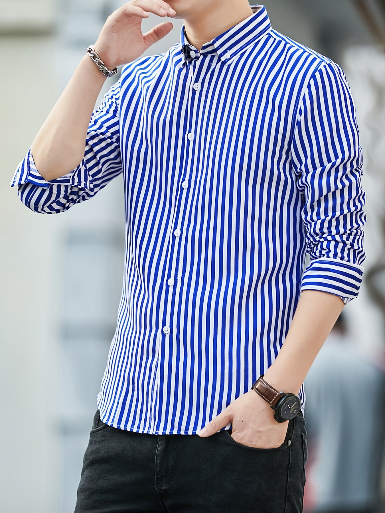 Slim Striped Business Casual Shirt: Perfect Fit for a Stylish Look