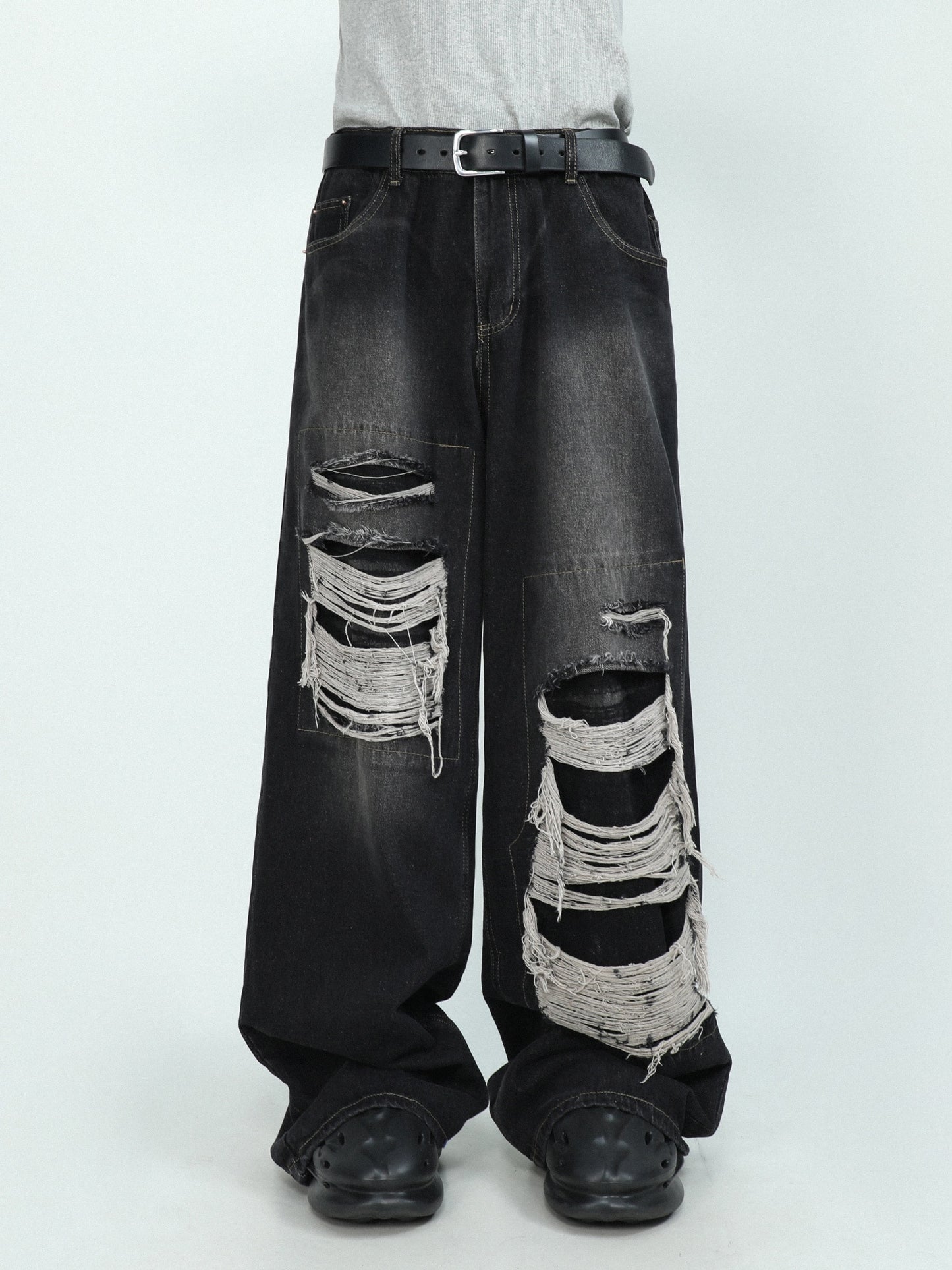 2023 American High end Perforated Denim Pants for Men's Design Sense Small and Loose Wide Leg Straight Leg Pants hiphop