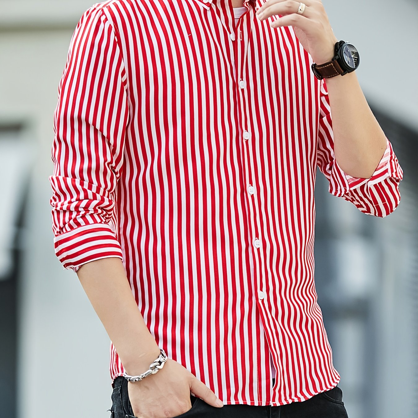 Slim Striped Business Casual Shirt: Perfect Fit for a Stylish Look