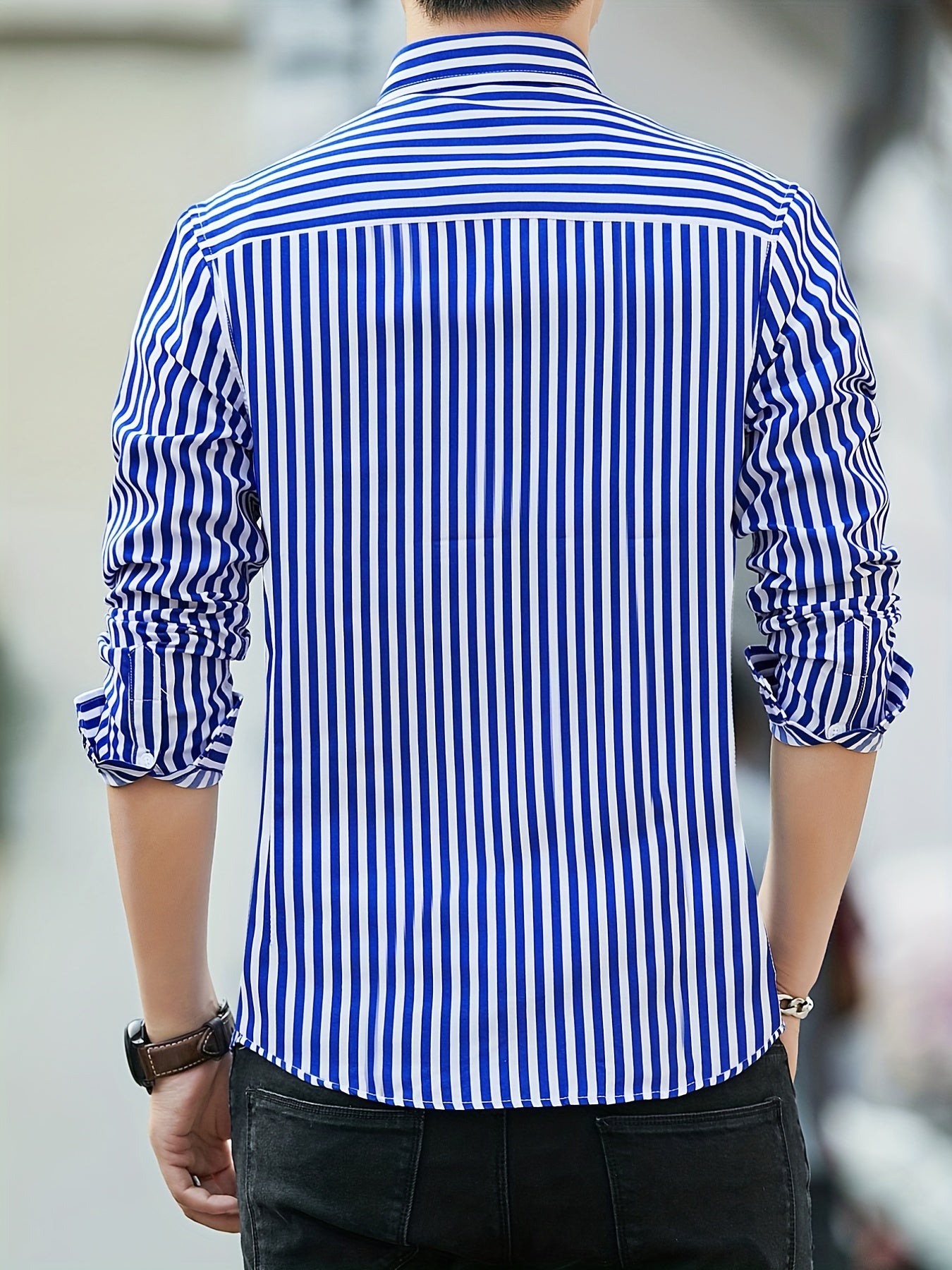 Slim Striped Business Casual Shirt: Perfect Fit for a Stylish Look