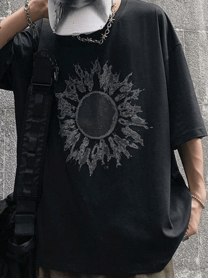 Foruwish - Men's Darkness Sun Graphic Tee