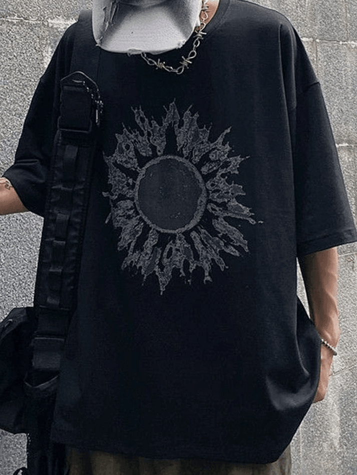 Foruwish - Men's Darkness Sun Graphic Tee