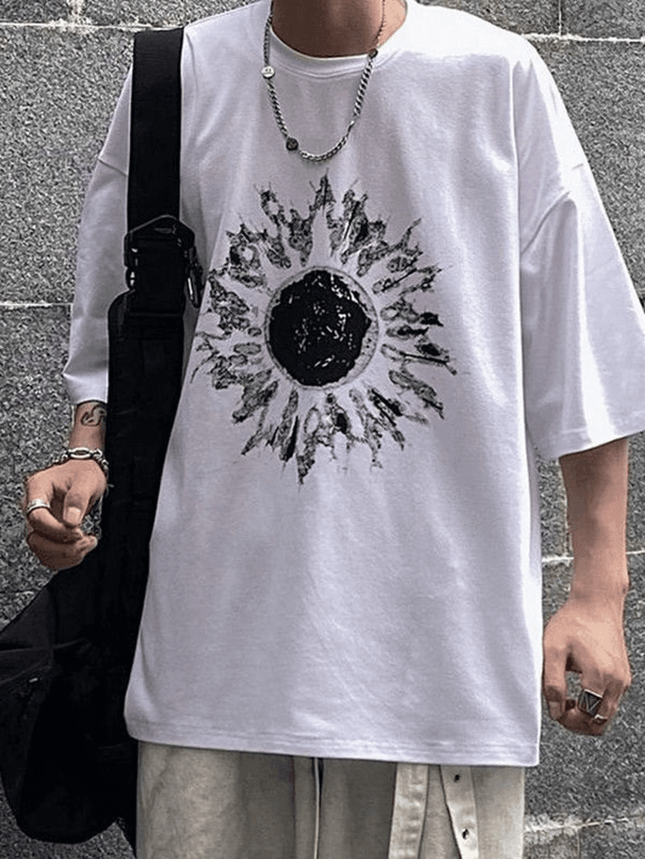 Foruwish - Men's Darkness Sun Graphic Tee